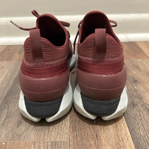 Under Armour Women's Purple Athletic Shoes - Picture 5 of 7